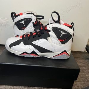 Air Jordan retro GG Hot Lava